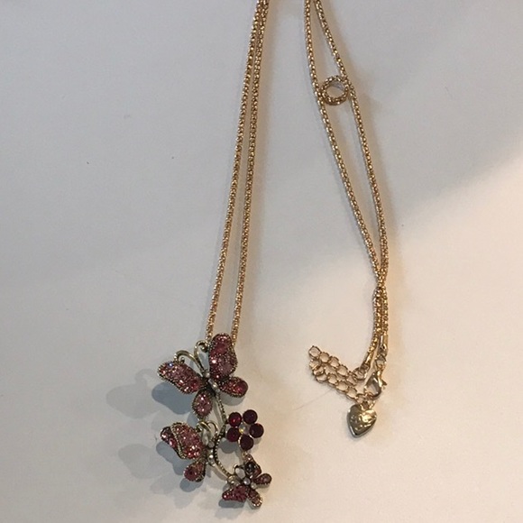 Butterfly’s and flowers by Betsy Johnson - Picture 3 of 11